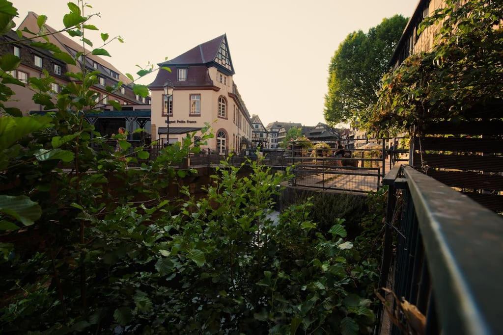 Ferienwohnung La Maison De L'Eclusier Straßburg Exterior foto